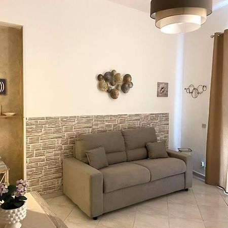 Mona House Accogliente Casa Vacanza パレルモ エクステリア 写真