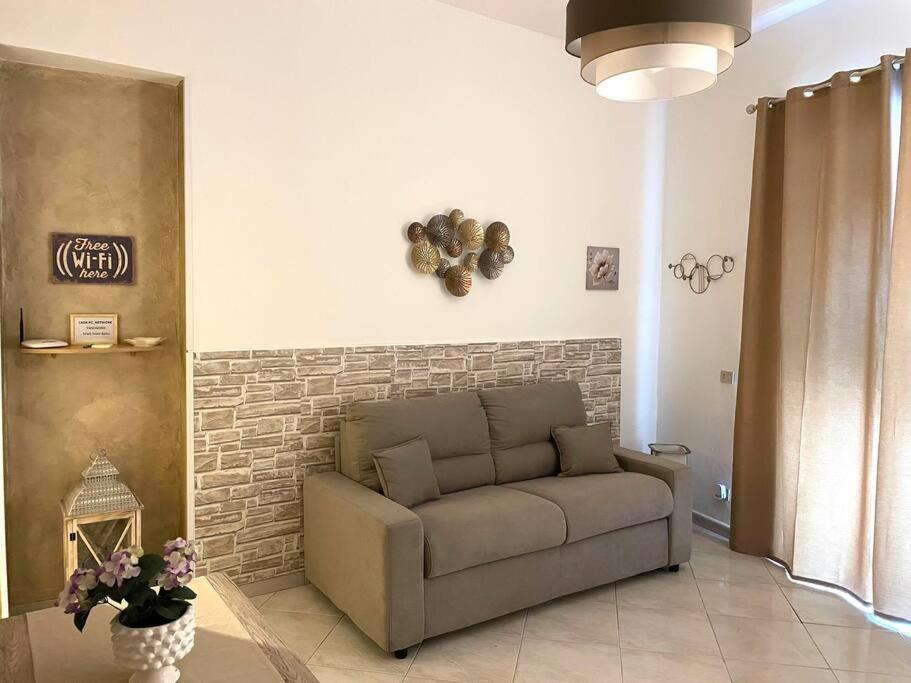Mona House Accogliente Casa Vacanza パレルモ エクステリア 写真