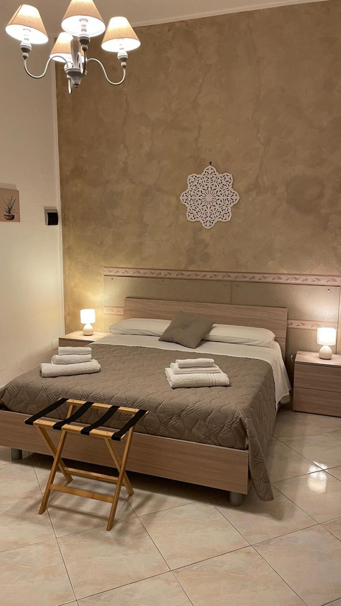 Mona House Accogliente Casa Vacanza パレルモ エクステリア 写真